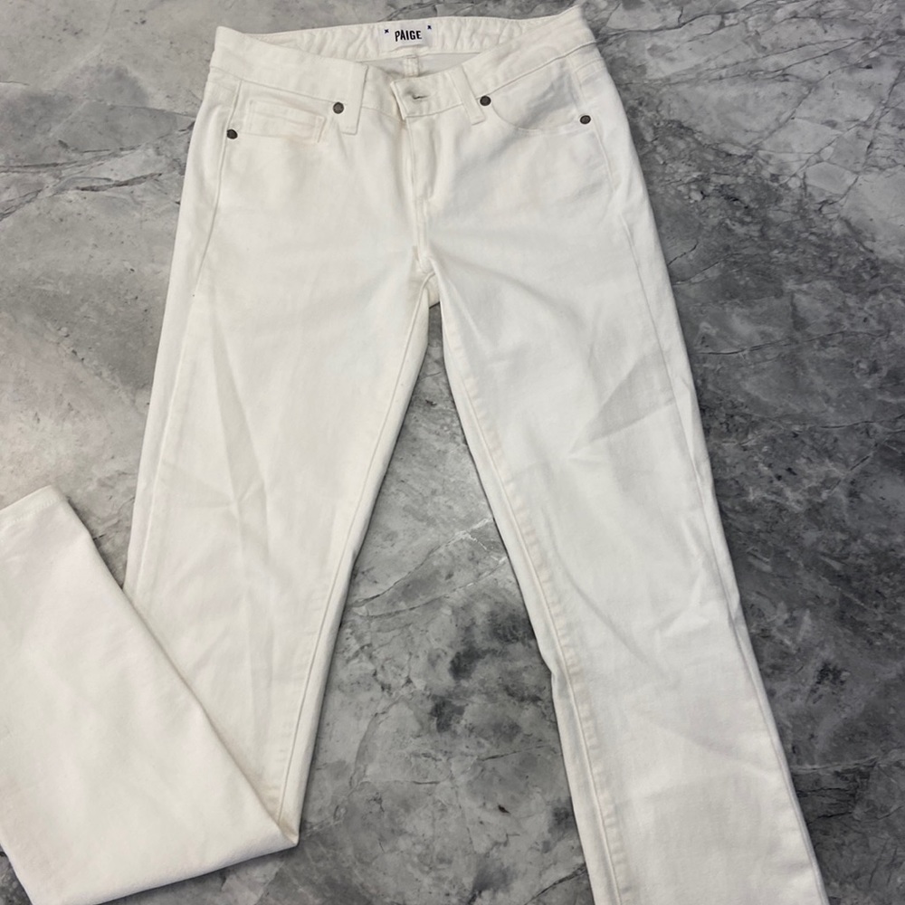 NWOT Paige jeans skyline strait white stretch denim!